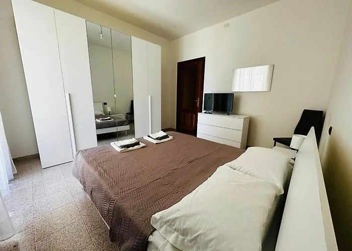 Quarto em Acomodações Particulares Civico 56 *